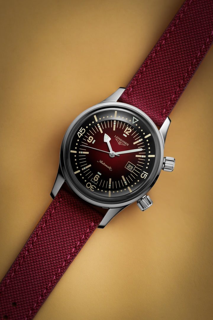 Burgundy Sailcloth (Flat)